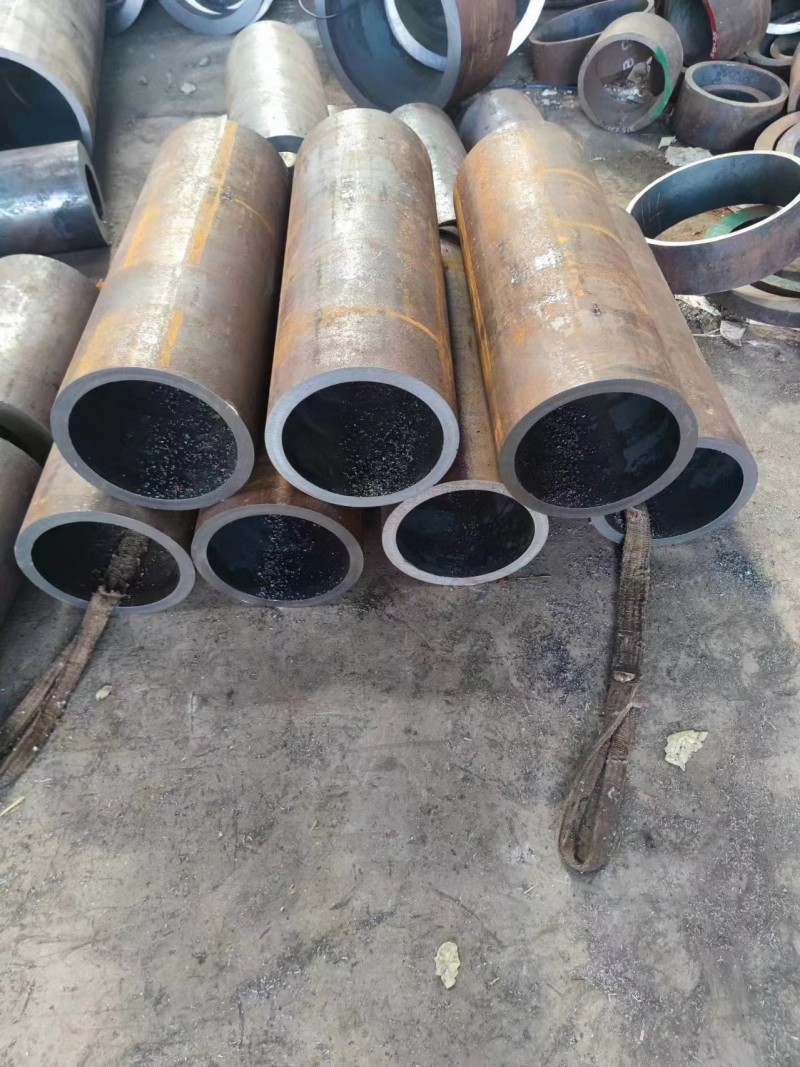兖州兖州兖州12Cr1MovG无缝钢管切割